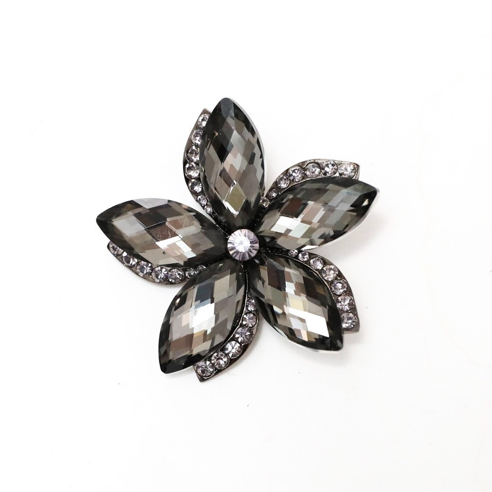 Vintage brooch black gunmetal retro flower crystal curtain decor new boogie
